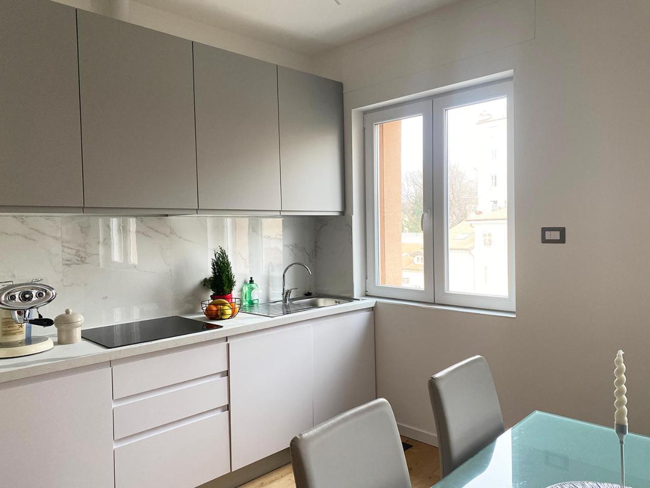 Blucavana, Casa Vacanze In Centro A Trieste Bagian luar foto